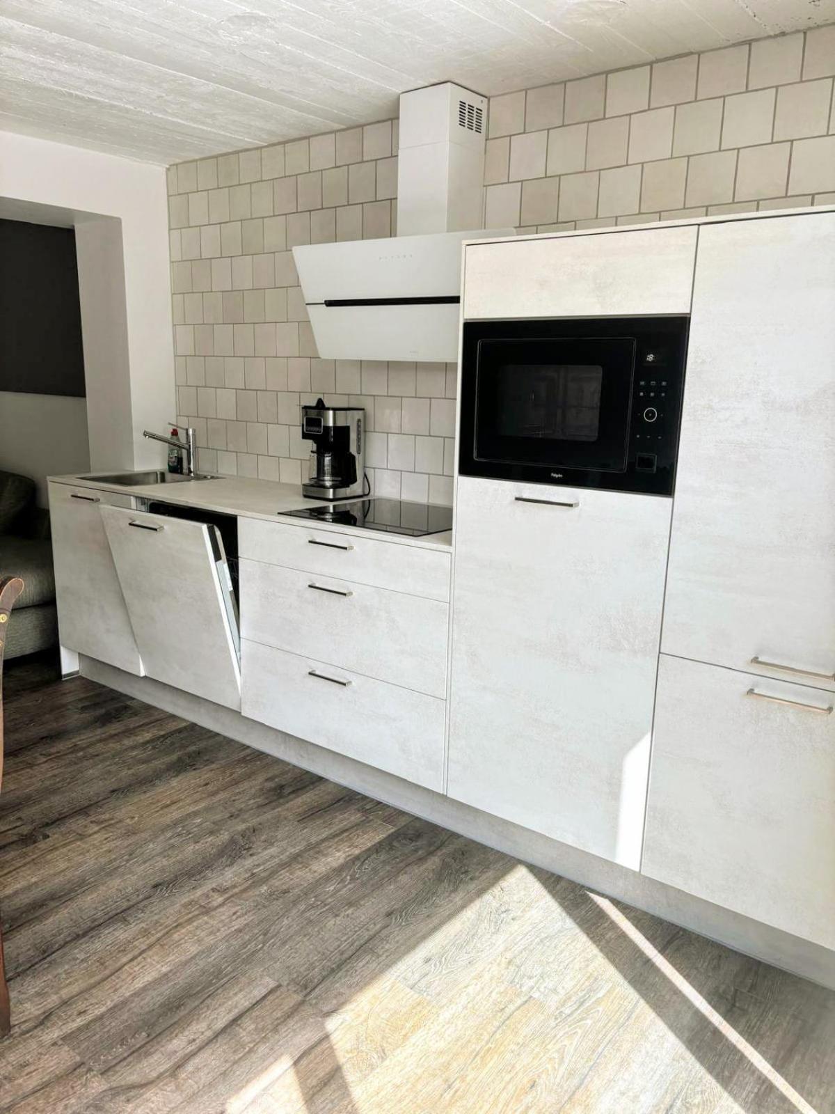 B&B Casa Roman & Vakantiewoning Voor 1 Pers Tot Max 32 Personen Zonhoven Kültér fotó